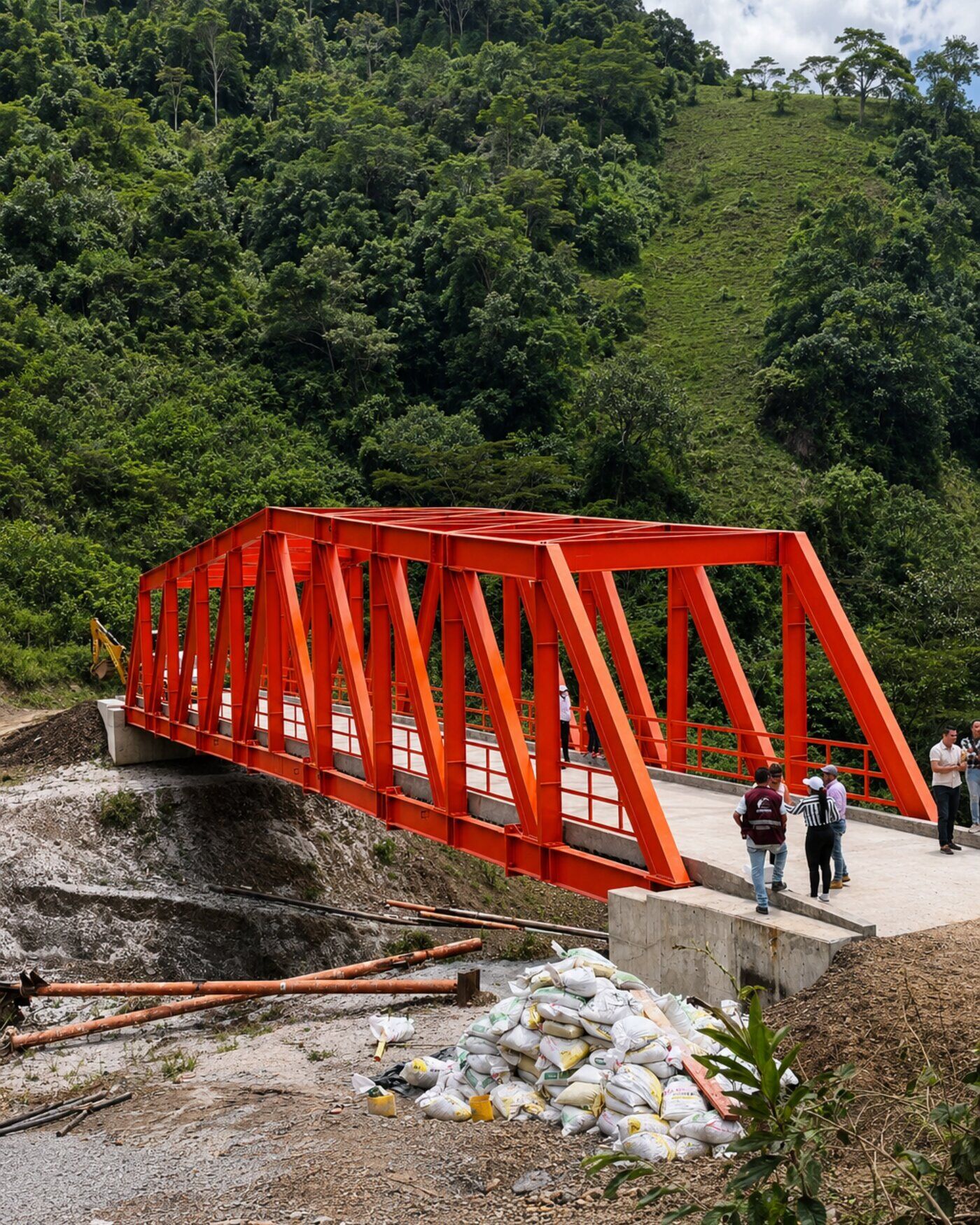 Puente vehicular La Quiebra terminado con sistema tricapa de pintura anticorrosiva — Proyecto 3C Ingeniería para Alcaldía de Betulia